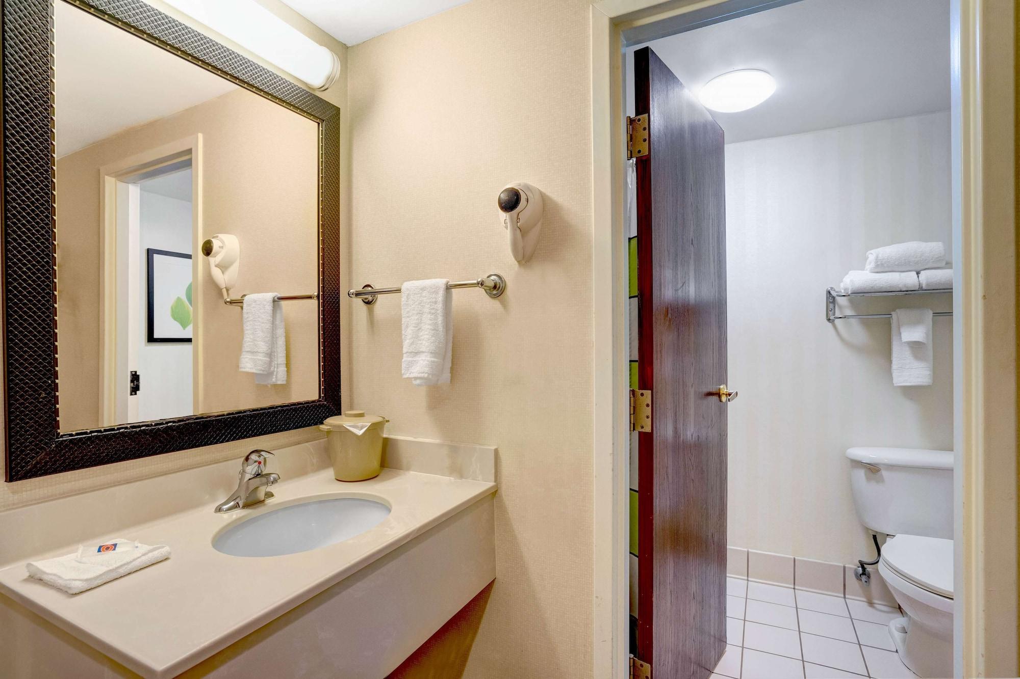 6-milford, Ct Hotel 2*